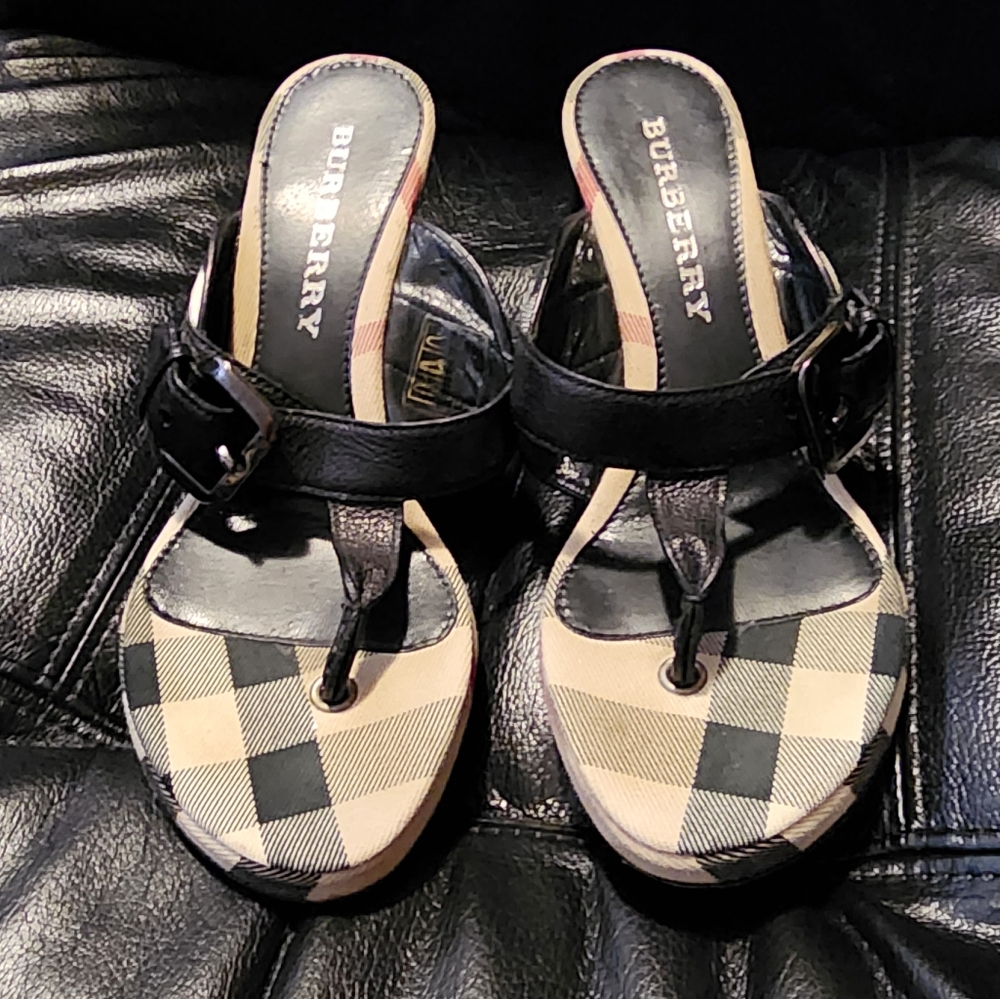Burberry wedges - Picture 5 of 7